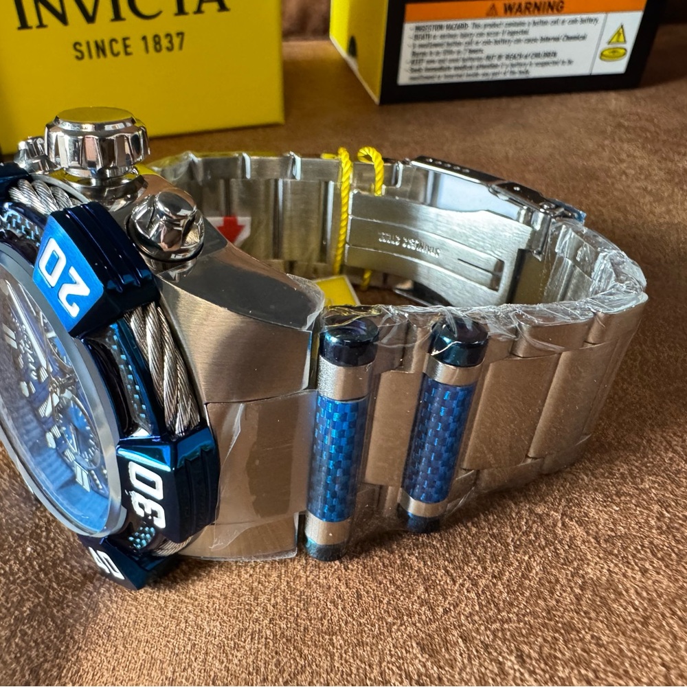 Invicta Bolt Men's Watch w/ 3D Dial 52mm Blue Steel Carbon NEW! - Picture 4 of 12